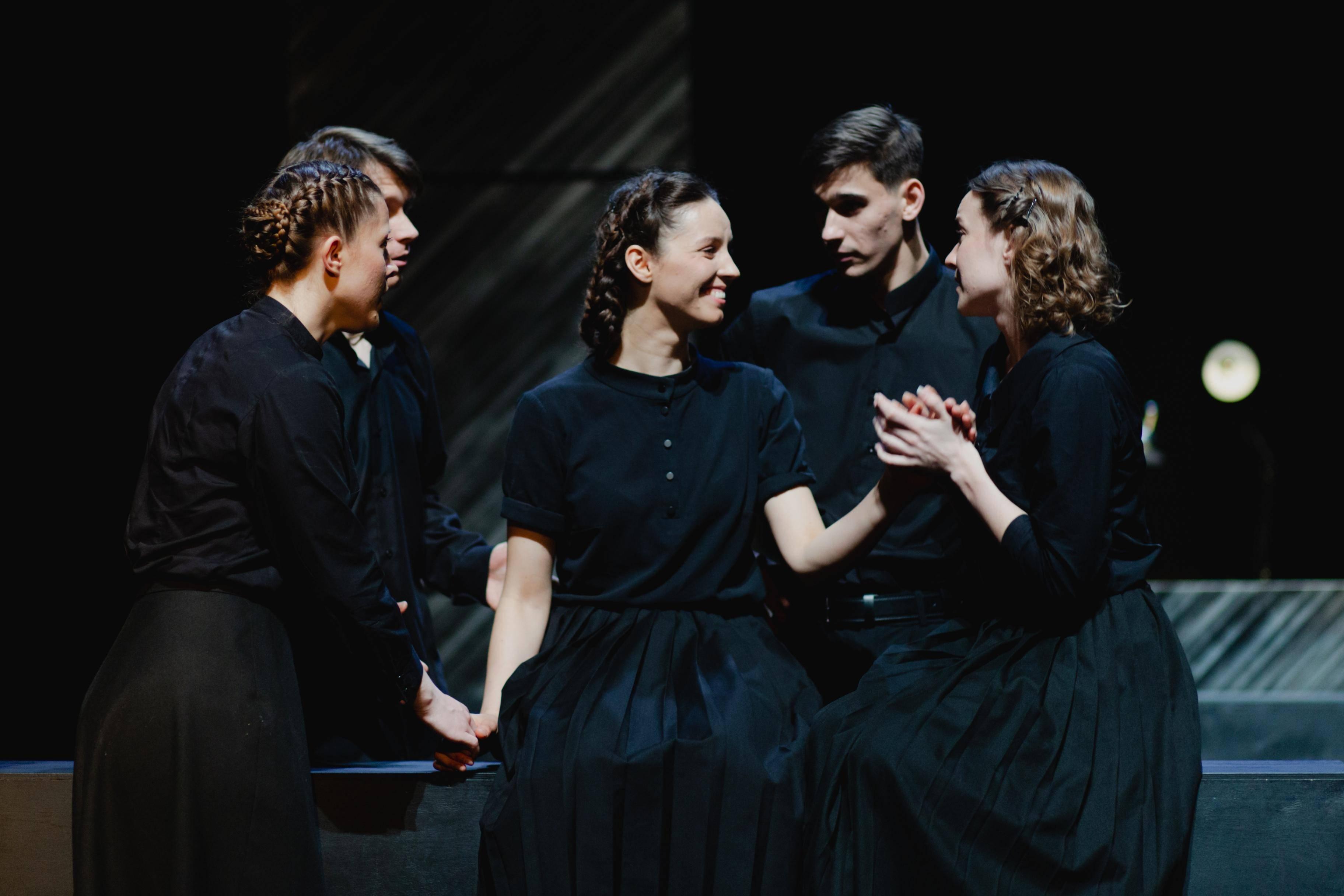 Спектакль «Завтра была война»