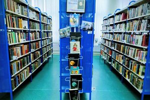 Книжная выставка выставке «Читаем Михаила Успенского»