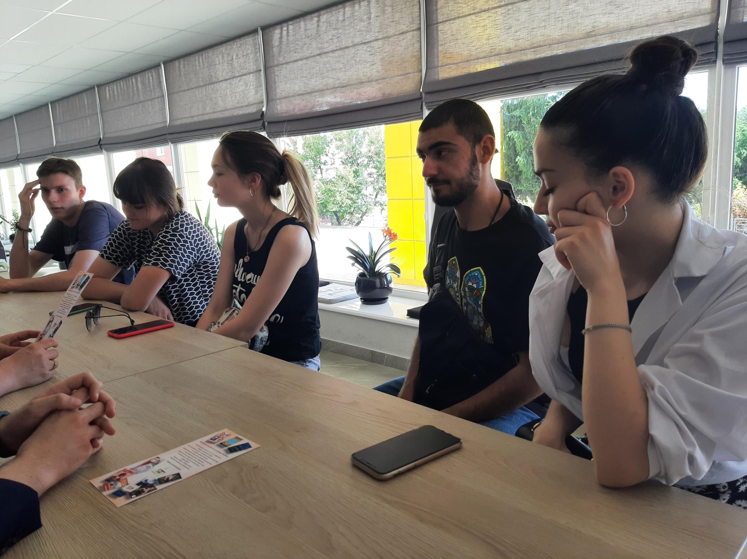 Тематический час «Шанс увидеть завтра»