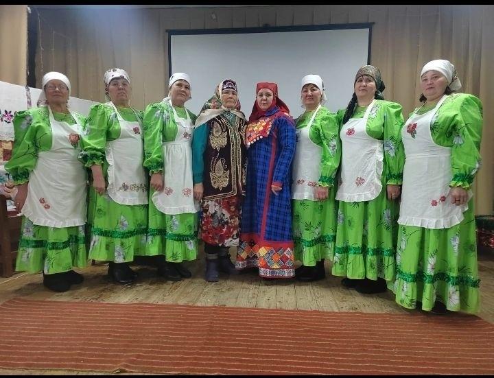 День национального костюма