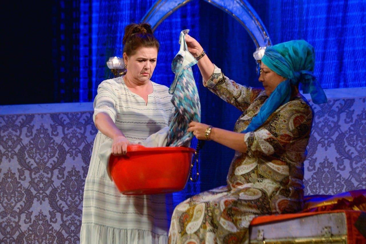 Спектакль «Золотая невестка»