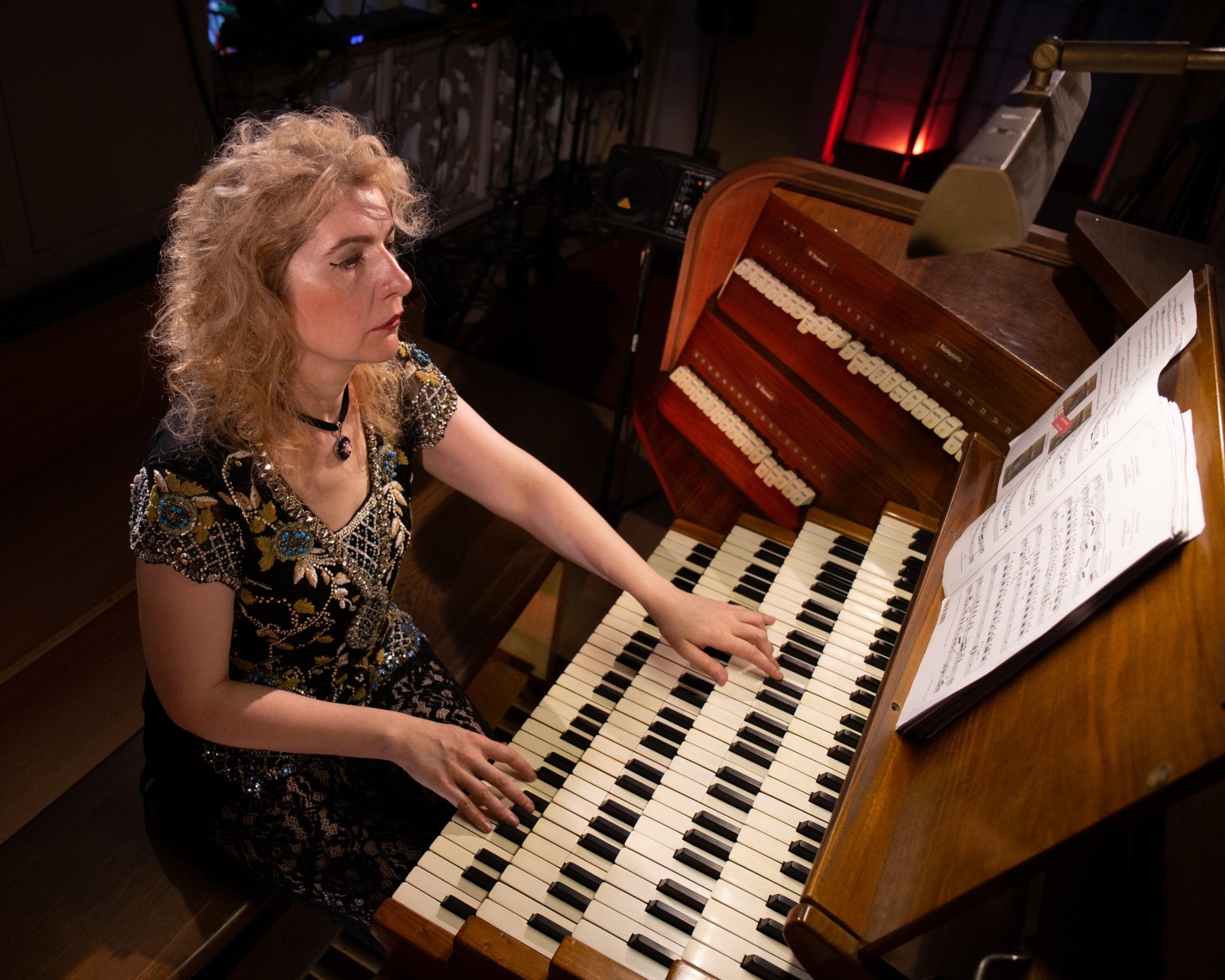 Концерт «Полёт звука. От Баха до Эйнауди. Орган и струнные»