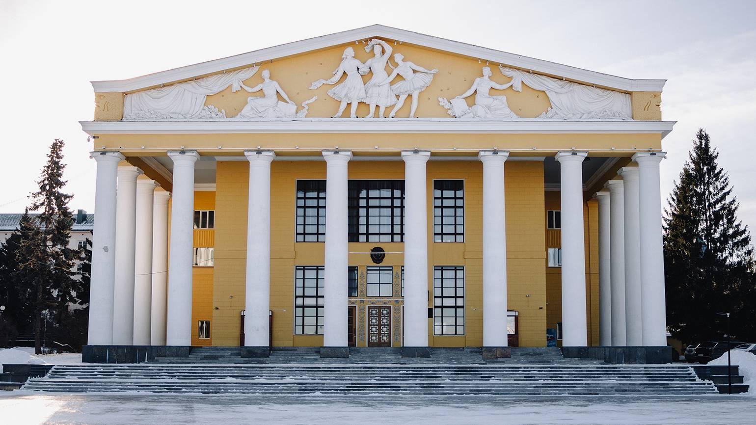 Спектакль «Дюймовочка»