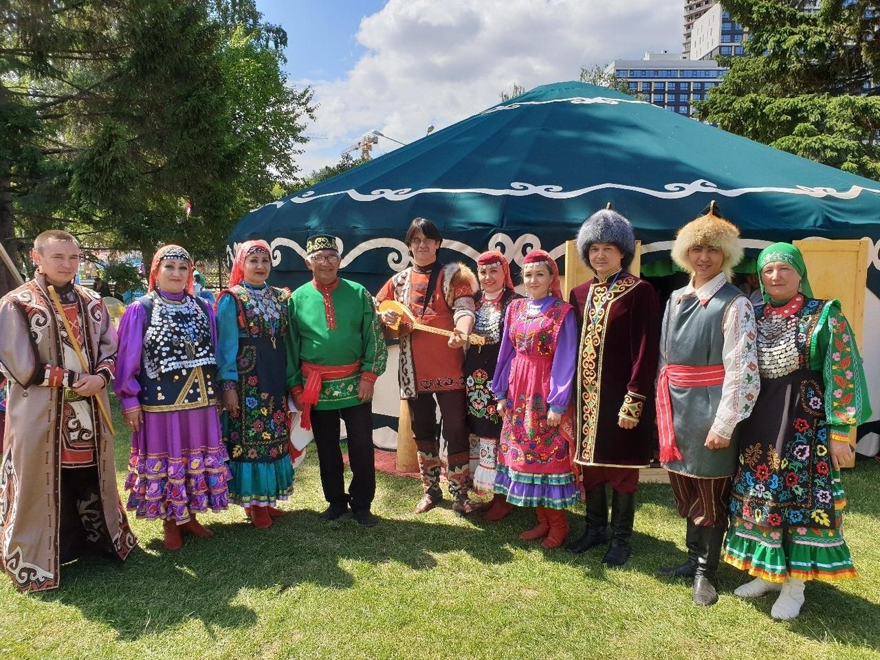 Информационный час «Костюмы народов Башкортостана»