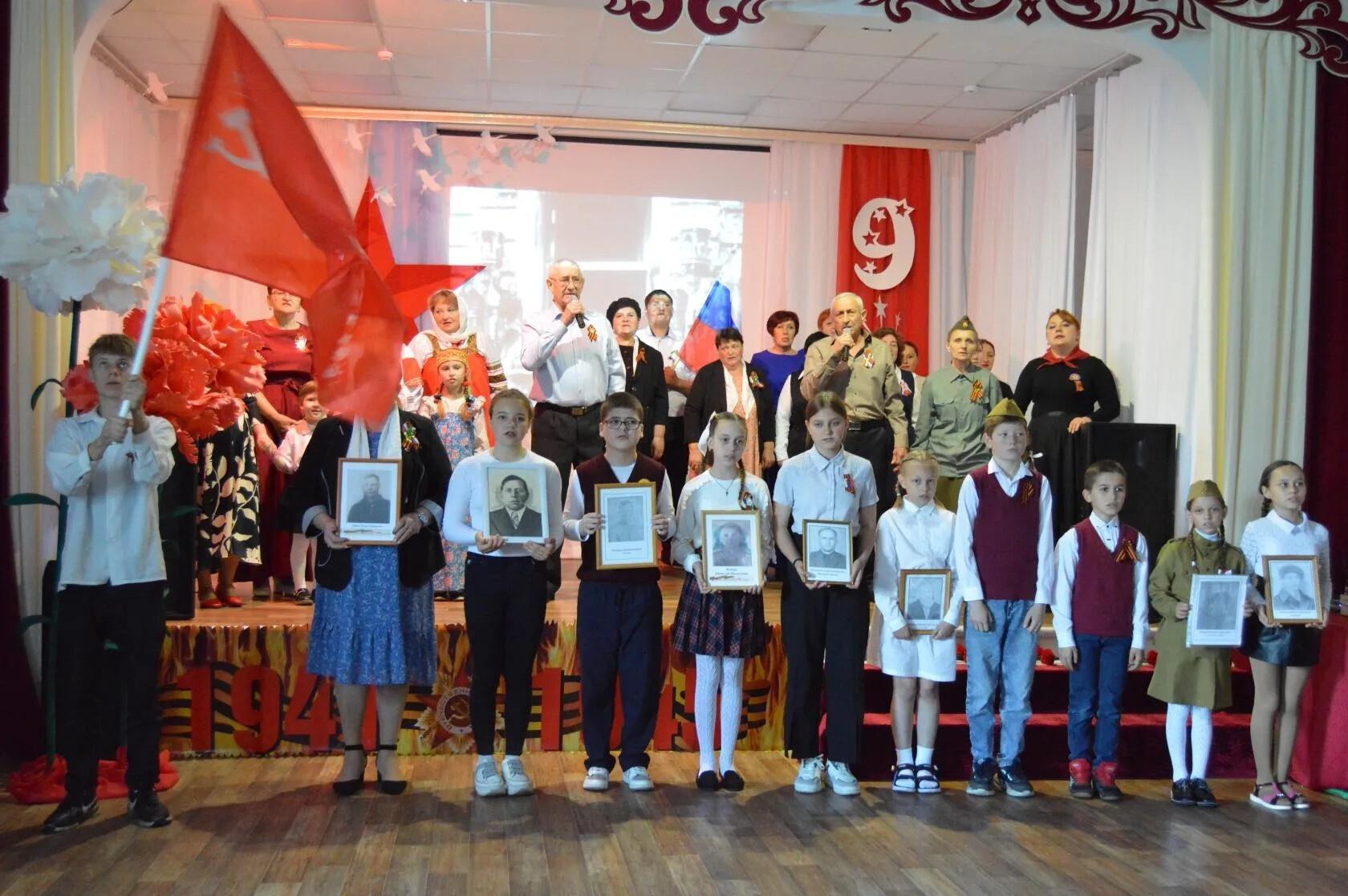 Торжественный митинг-концерт «В цветении садов звучит Победы песня»