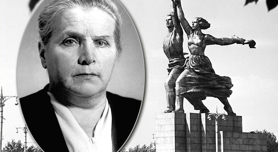 Информационный стенд «Скульптор Вера Мухина»-135 лет со дня рождения