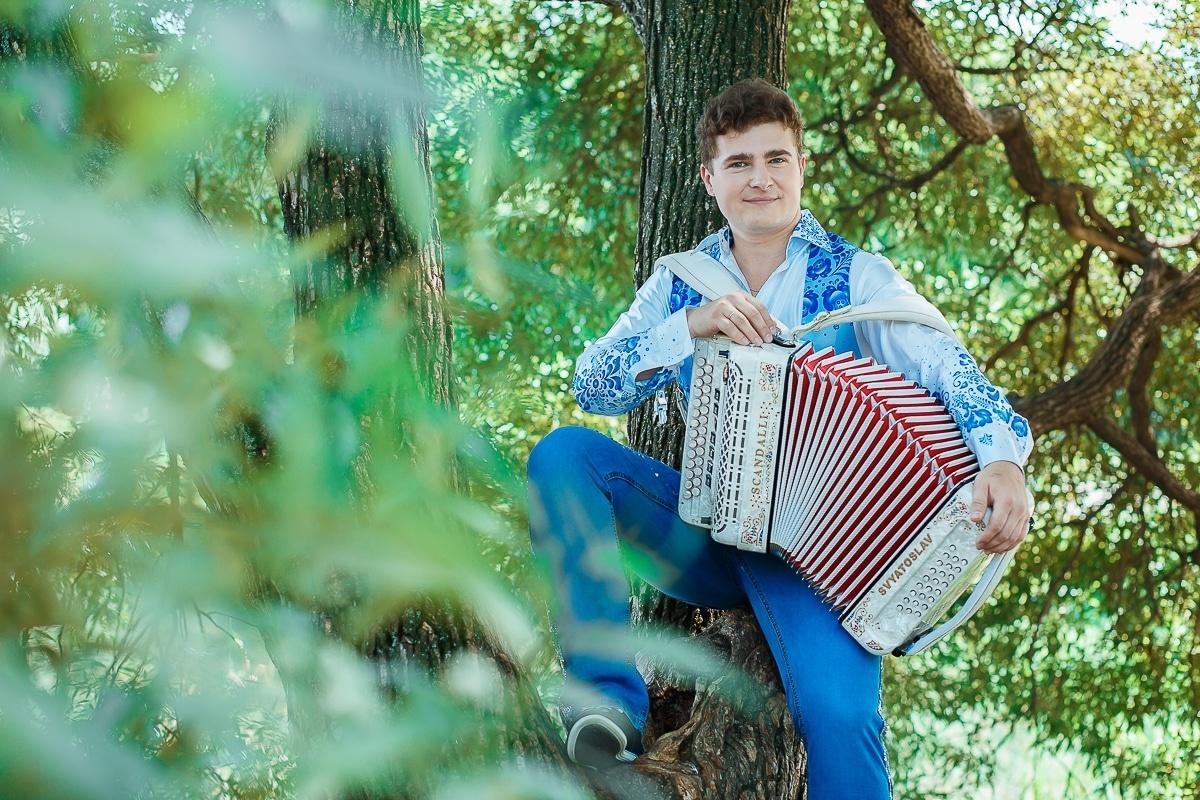 Концерт-лекция «Ретро музыка»