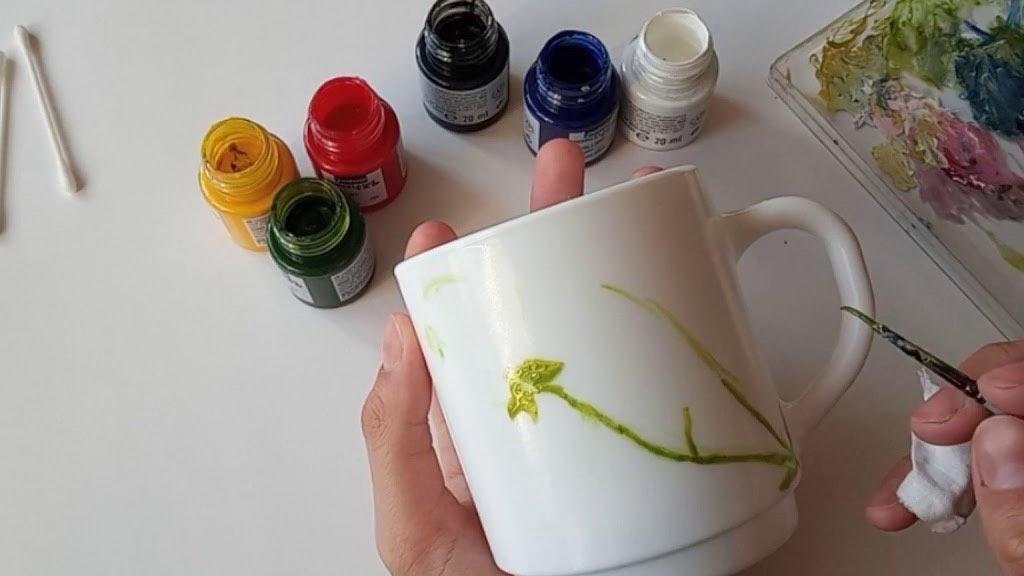 Мастер класс по росписи кружки или стакана.