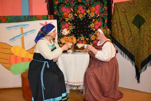 Познавательная программа «Его величество платок»