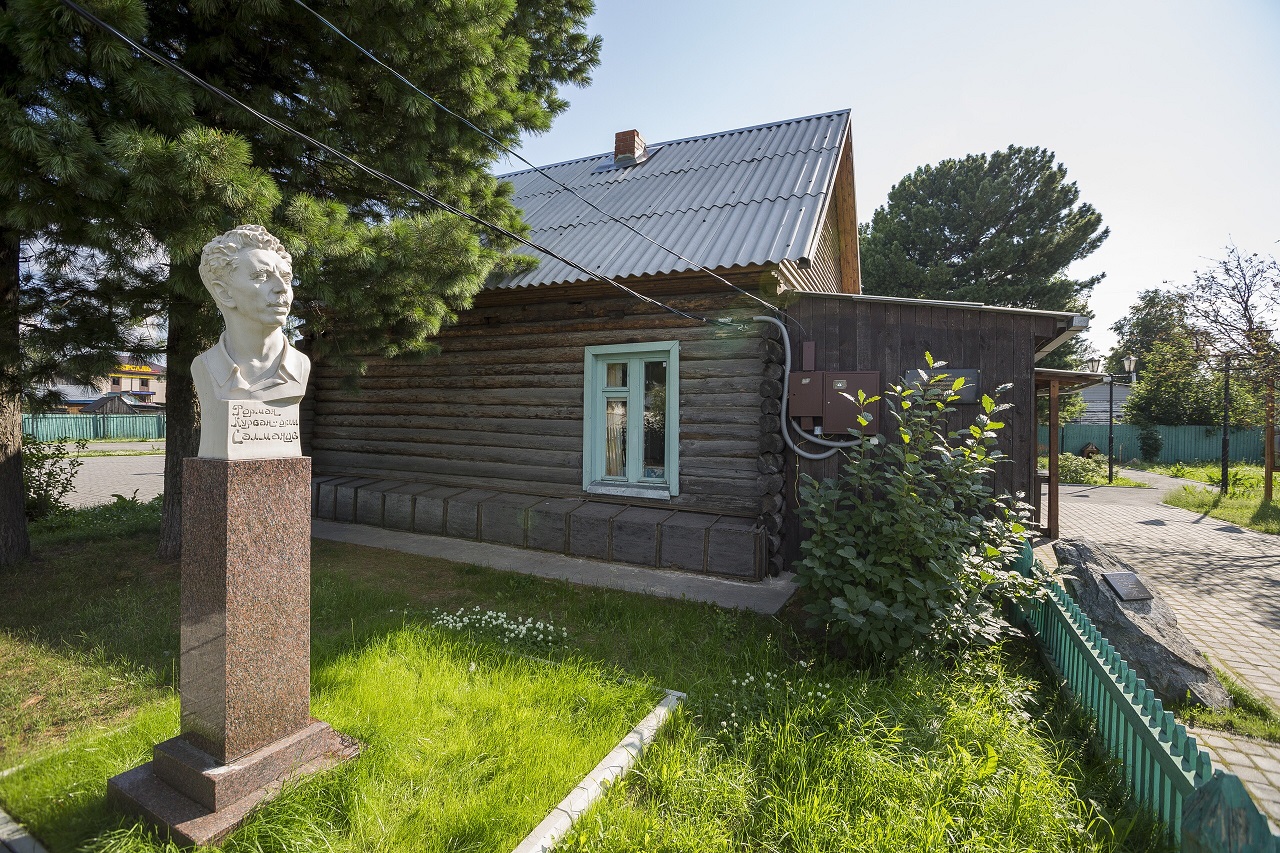 Мемориальный комплекс геологов-первопроходцев «Дом Ф. К. Салманова»