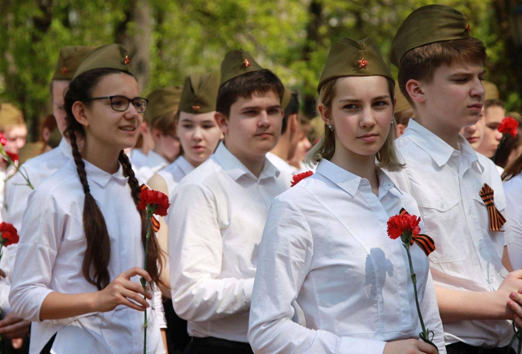 Литературно-музыкальная программа «Поколение героев»