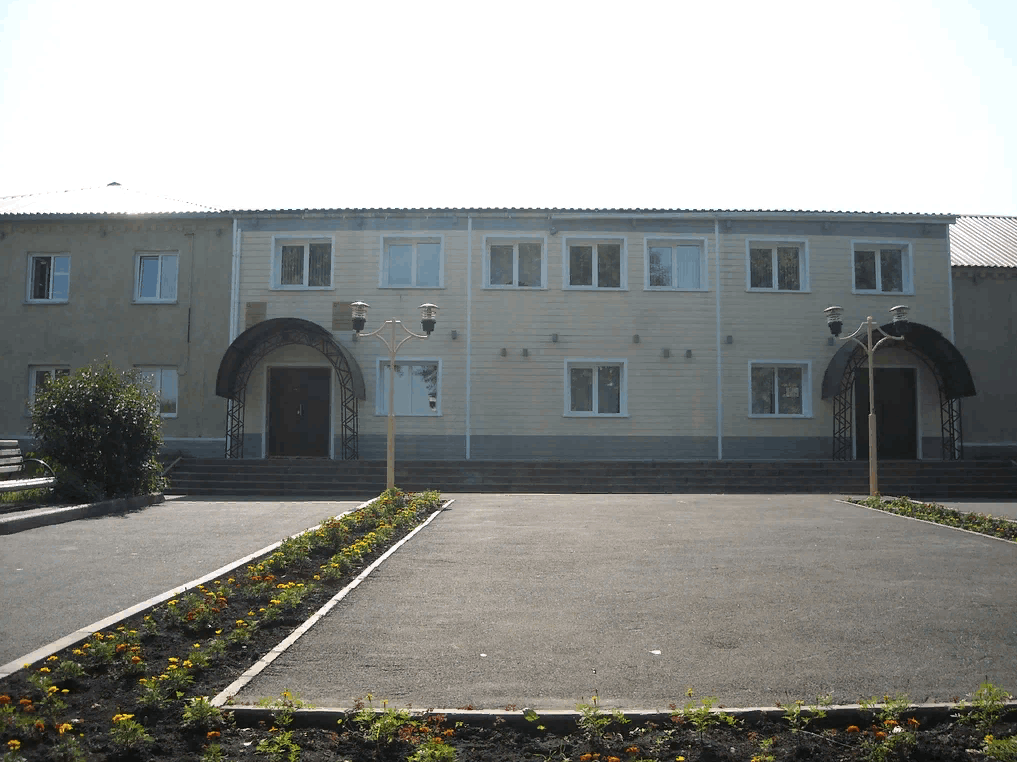 Культурно-досуговый центр «Пионер» на ул. Барнаульской