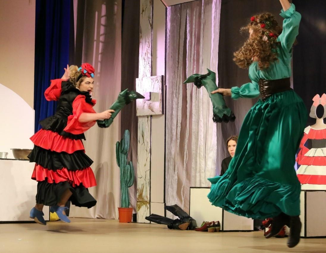 Спектакль «Aморе, или Кьоджинские перепалки»