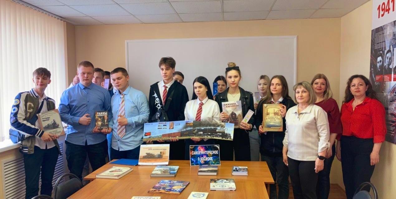 Познавательная программа «Космическая единая семья»