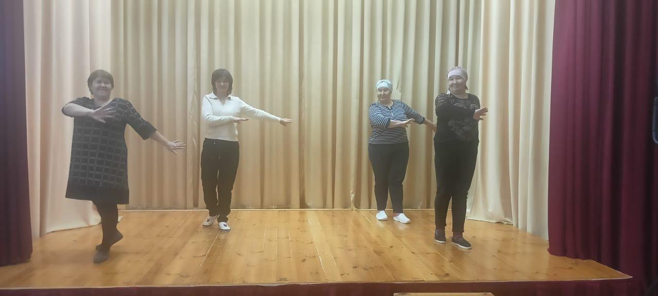 Линейные танцы 55+