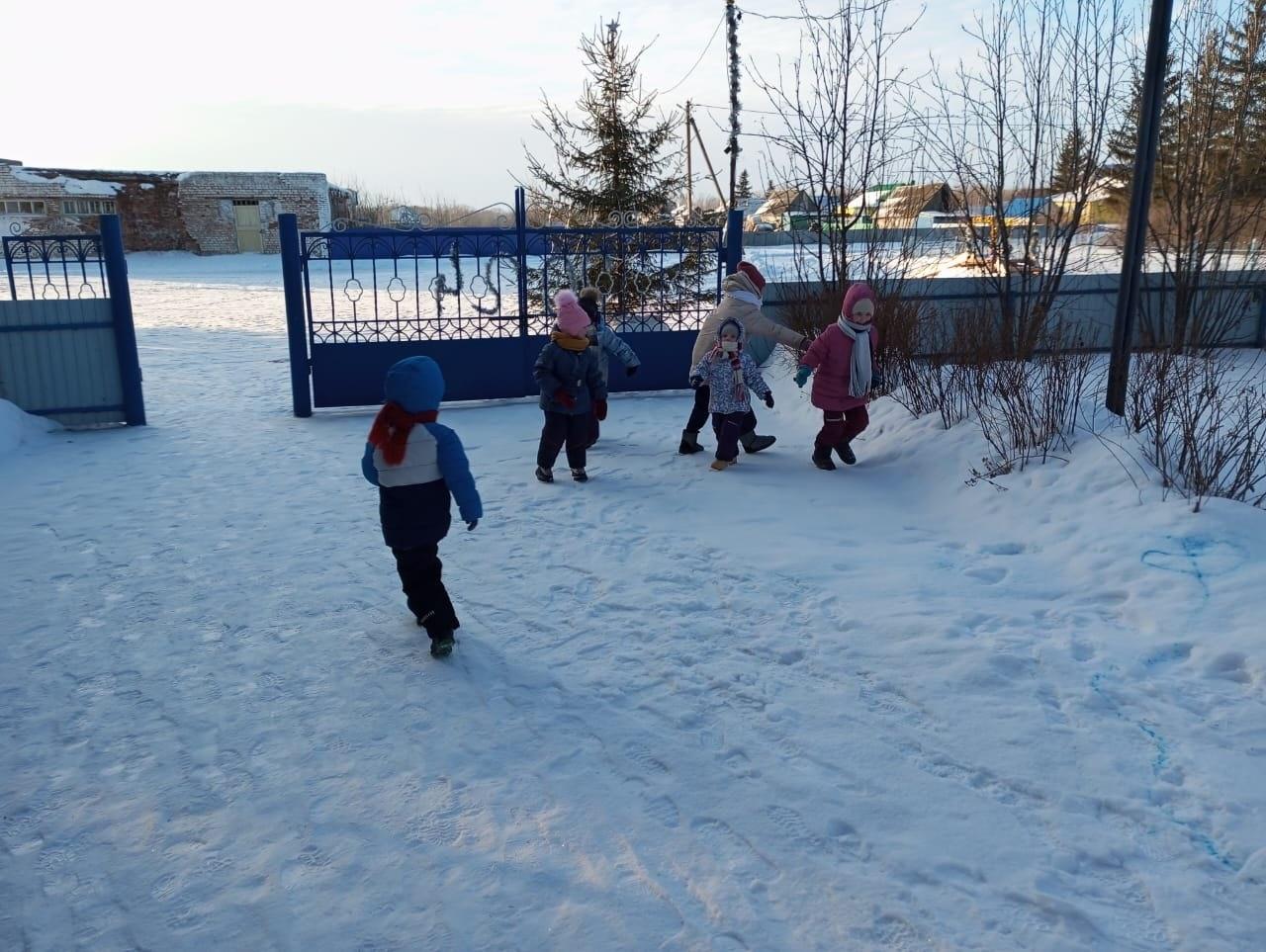 «Снежный ком»- игры на свежем воздухе