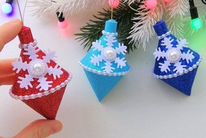 «Новогодний сувенир». Выставка декоративно–прикладного творчества