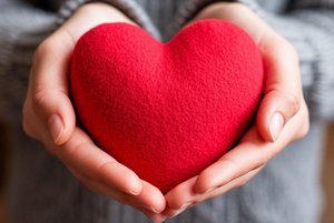 Выставка-композиция, посвященная Международному Дню инвалидов «Руки добра»