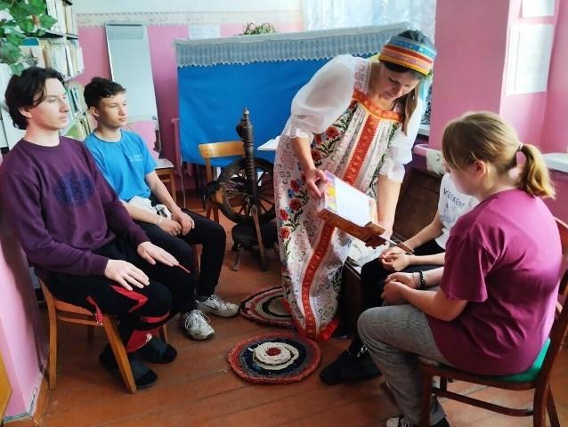 Викторина «Путешествие в мир книги»