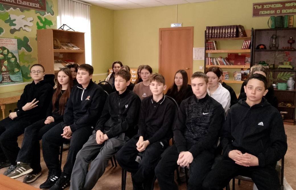 Патриотический час «Поколение защитников»