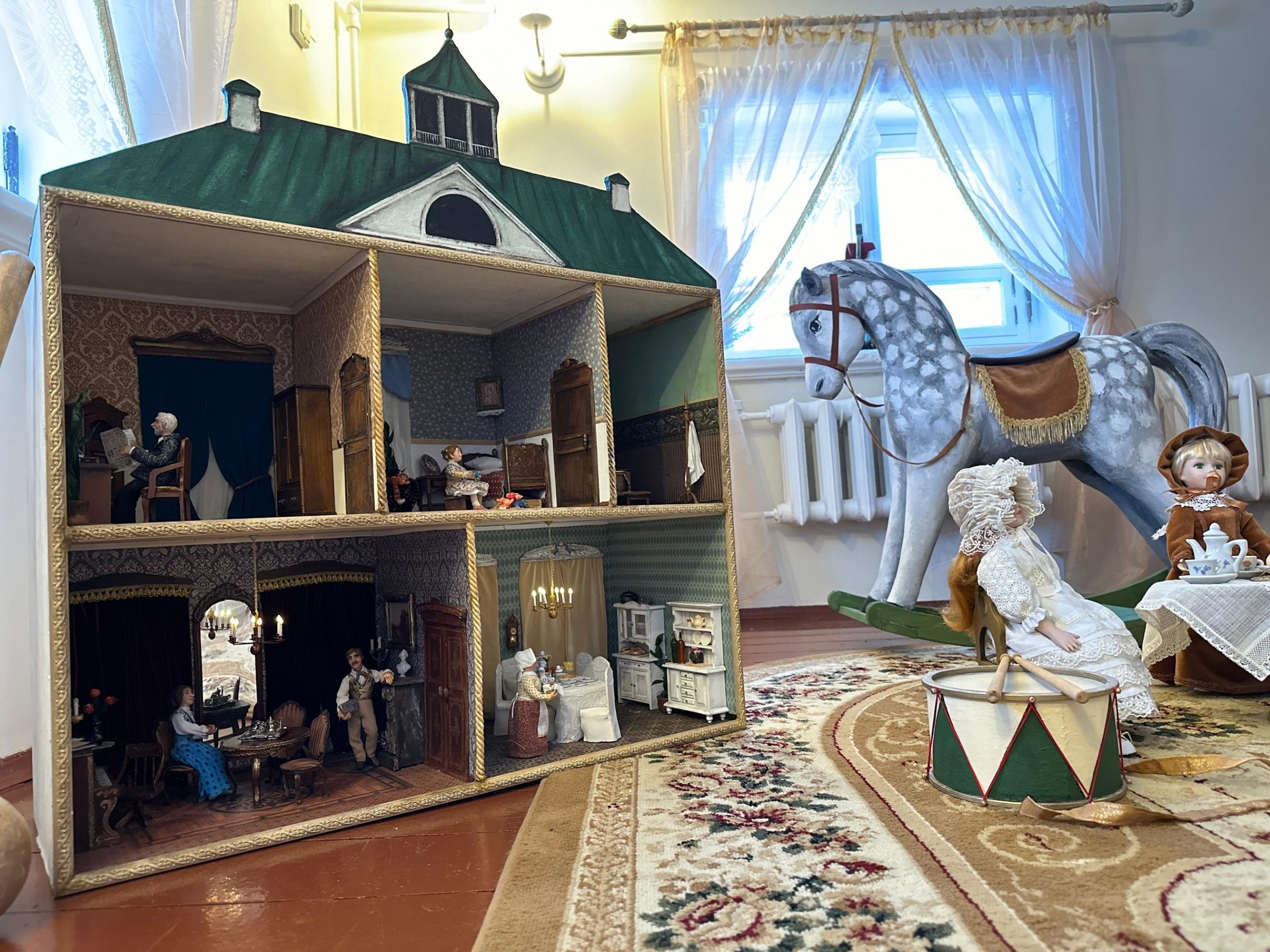 Экспозиция «Мир дворянской семьи»