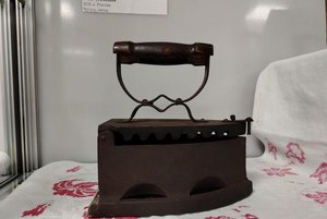 Выставка «А за ним такая гладь, ни морщинки не видать»