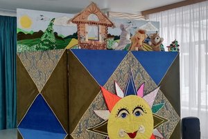 Кукольный спектакль «Весенняя трава»