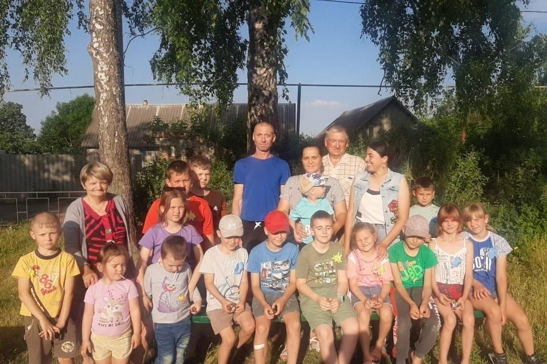 Игровая программа «Если с другом вышел в путь…»
