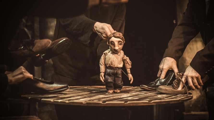 Спектакль «Жена мужа в Париж провожала»