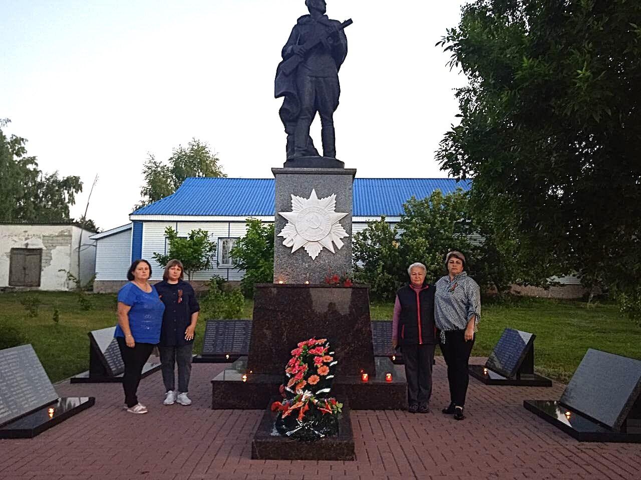 Программа «Тот самый день в году нам выдал общую беду»