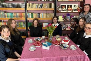 Поэтический час - викторина «Весенние капельки стихов»