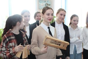 Квест «Там, за занавесом»