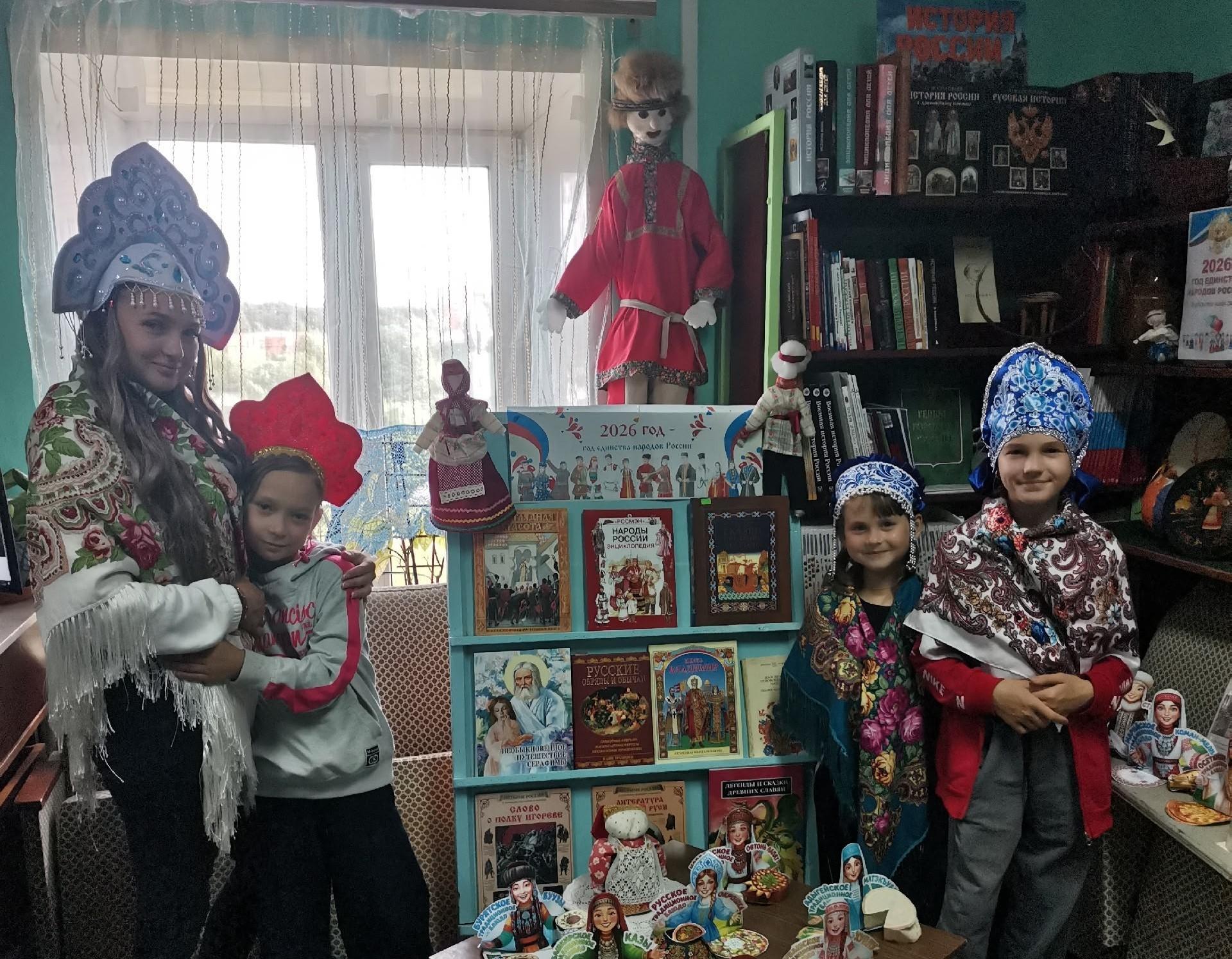 Тематический час «Ах, кокошник русский!»