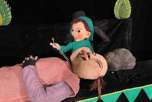 Спектакль «Храбрый мальчик и великан»