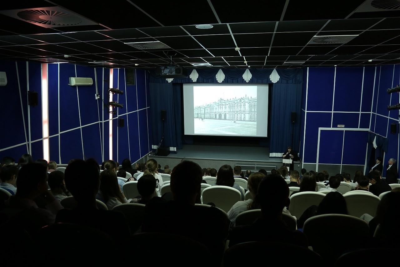 Кинолекторий «Знать, чтобы помнить»