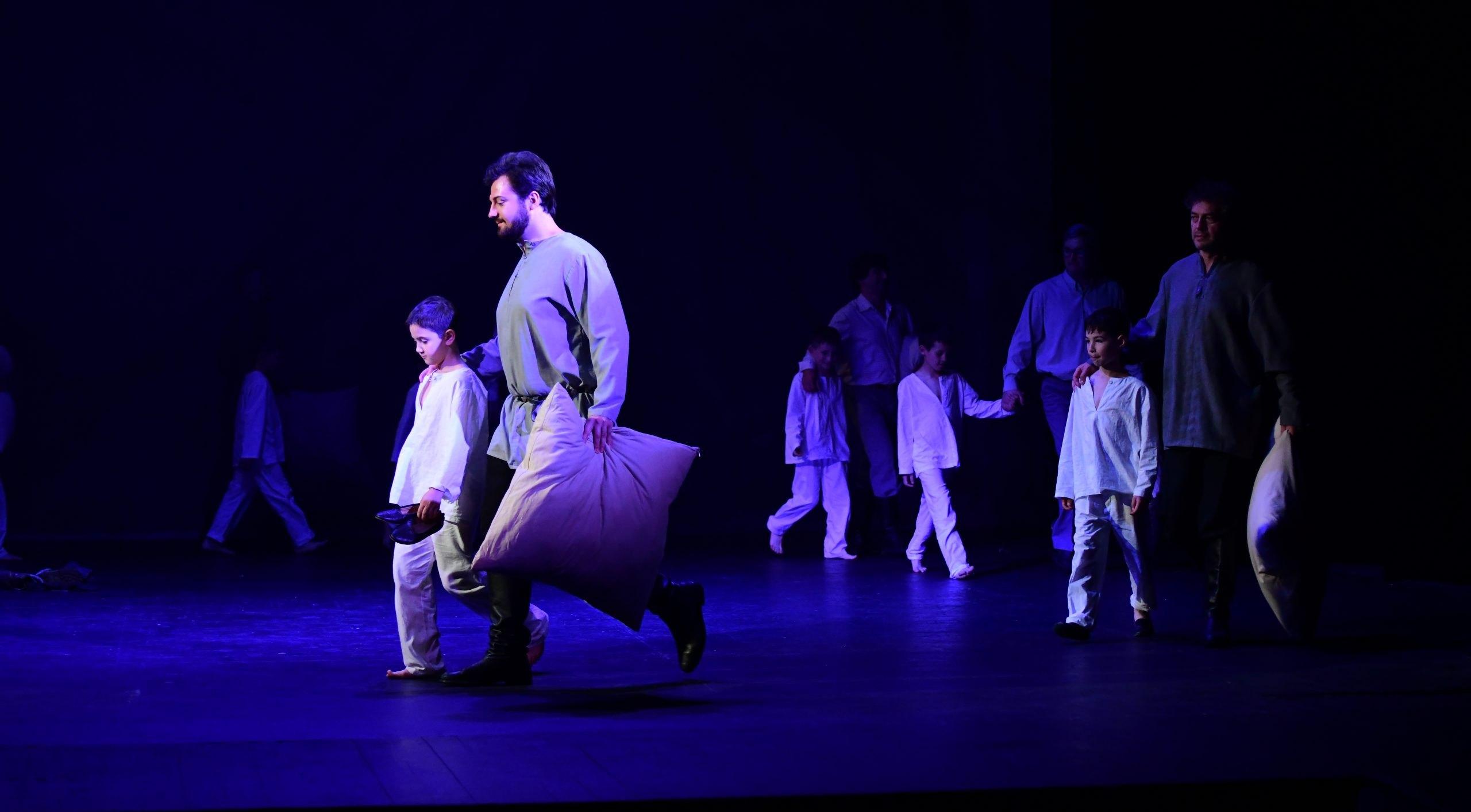 Спектакль «Газдановы»