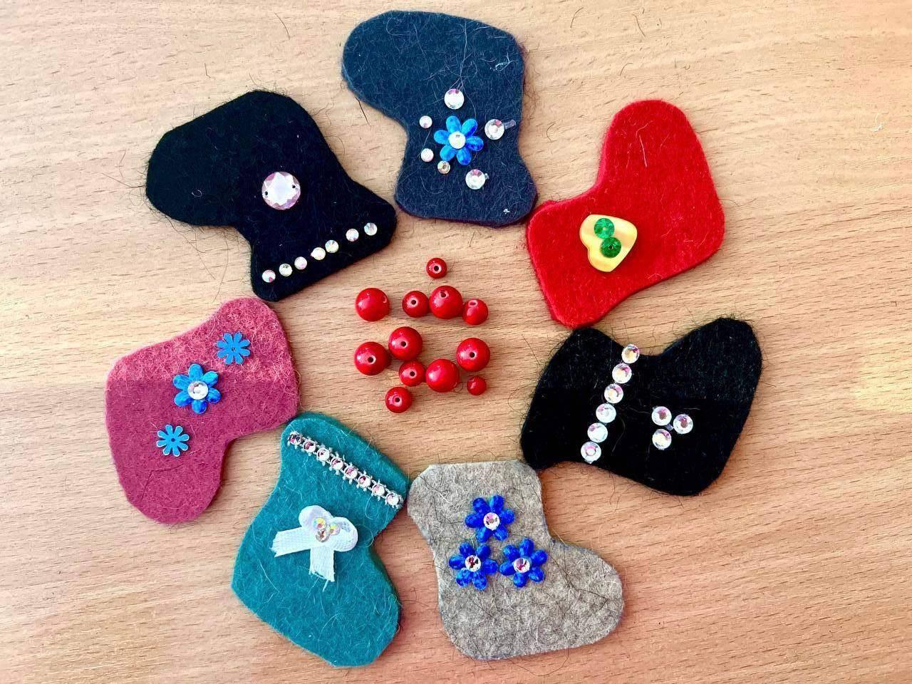 Мастер-класс «Магия традиций: декорация валенка»