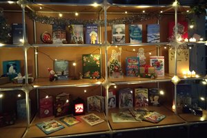 «Книги согревающие душу»–новогодняя книжная выставка