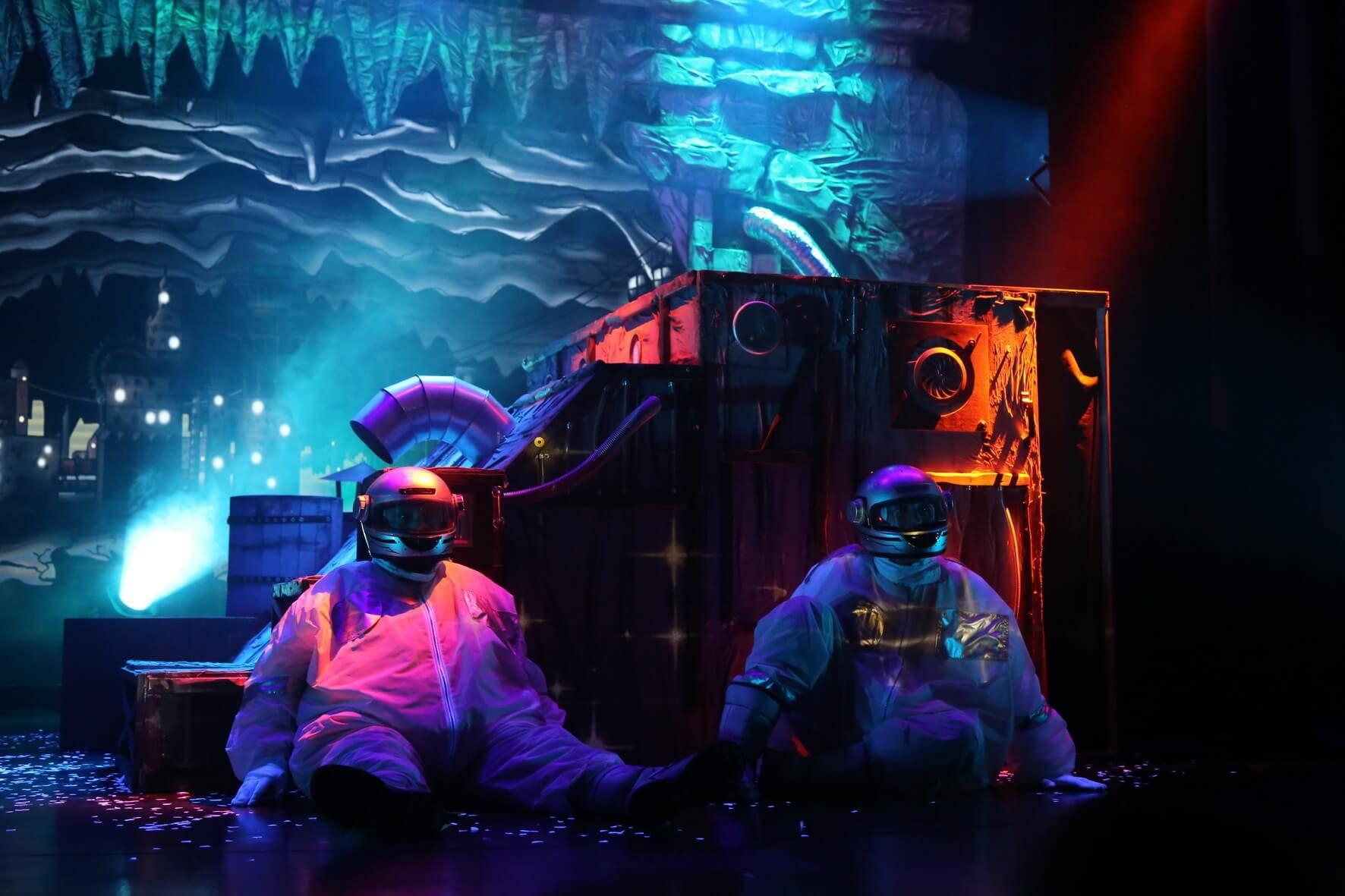 Инсталляция «Незнайка в космосе»