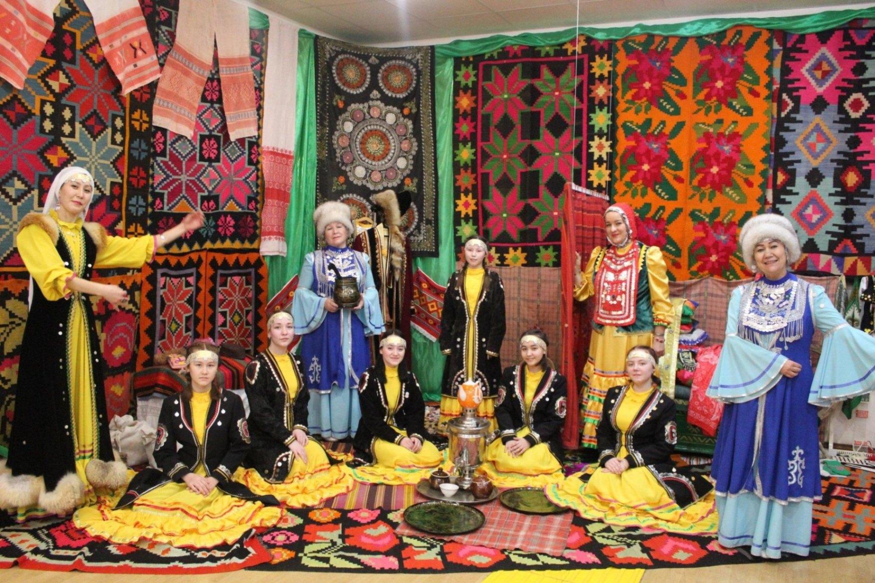 Познавательная программа «Под ласковым солнцем народной мудрости»