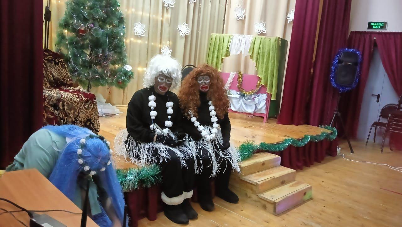 Театрализованное представление с развлечениями «Как в сказке» Новый год.