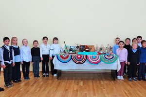 Выставка «Радуга творчества»