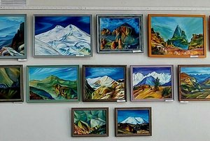 Выставка картин «В стране гор и ущелий»