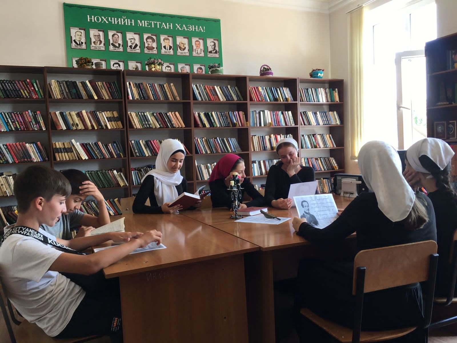 Информационно–просветительский час «От испытаний – к созиданию»