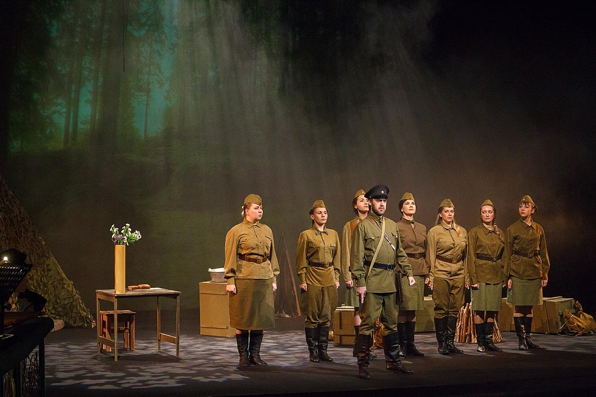 Спектакль «А зори здесь тихие»