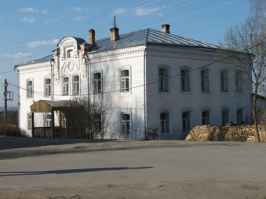 Лебяжье кировская область. Посёлок городского типа Лебяжье Кировской области. Библиотека пгт Лебяжье. Ул Советская пгт Лебяжье Кировской области. Лебяжские горки Кировская область.