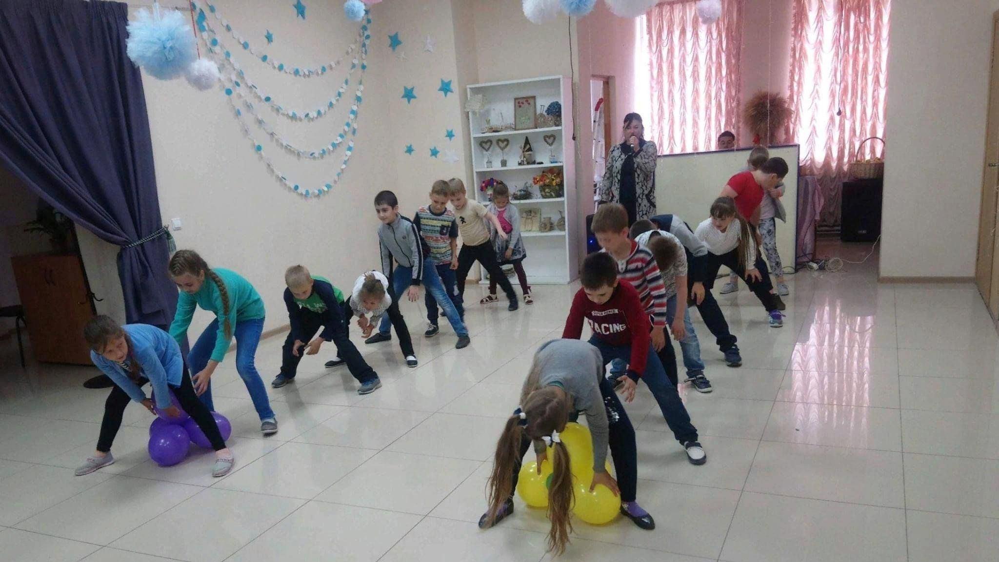 Игровая программа «Весенняя радуга»