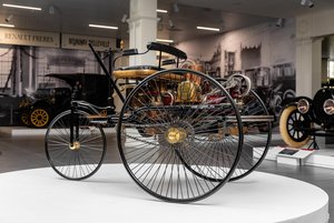 Экспозиция музея автомобильной техники