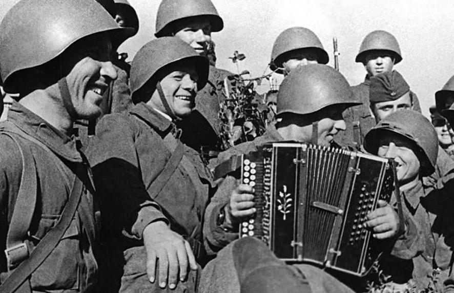 Литературно-музыкальный вечер «И песни тоже воевали»