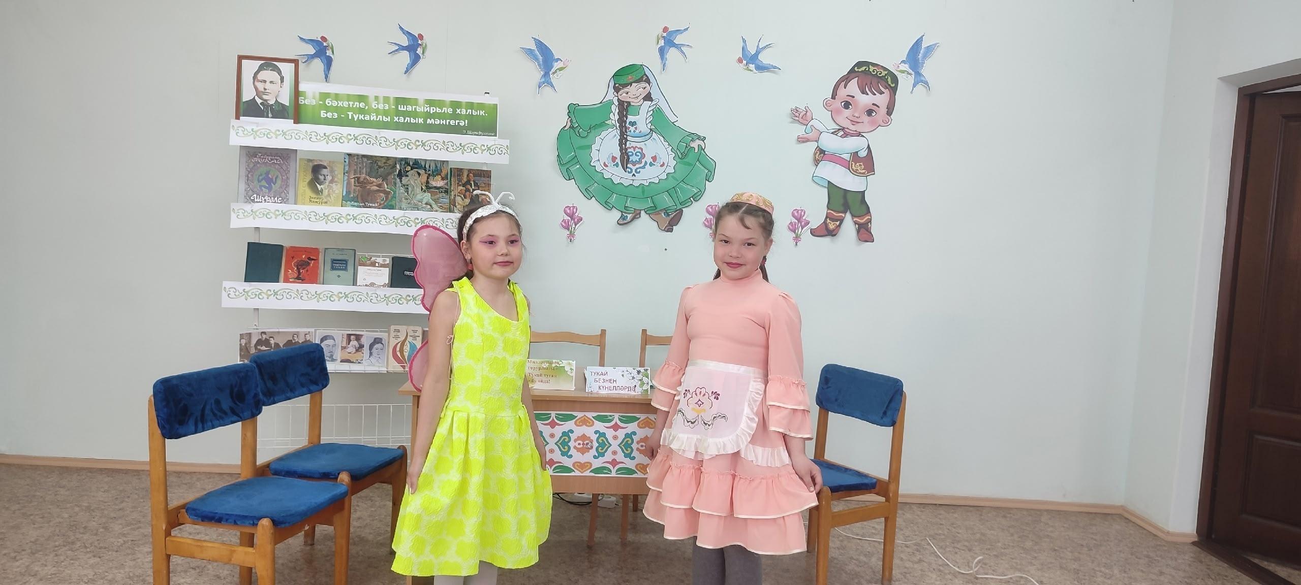 «Без Тукайлы халык мәңгегә» книжно-иллюстративная выставка